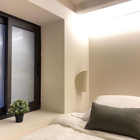 Unique Living Born Apartments & Studios Barcellona Esterno foto