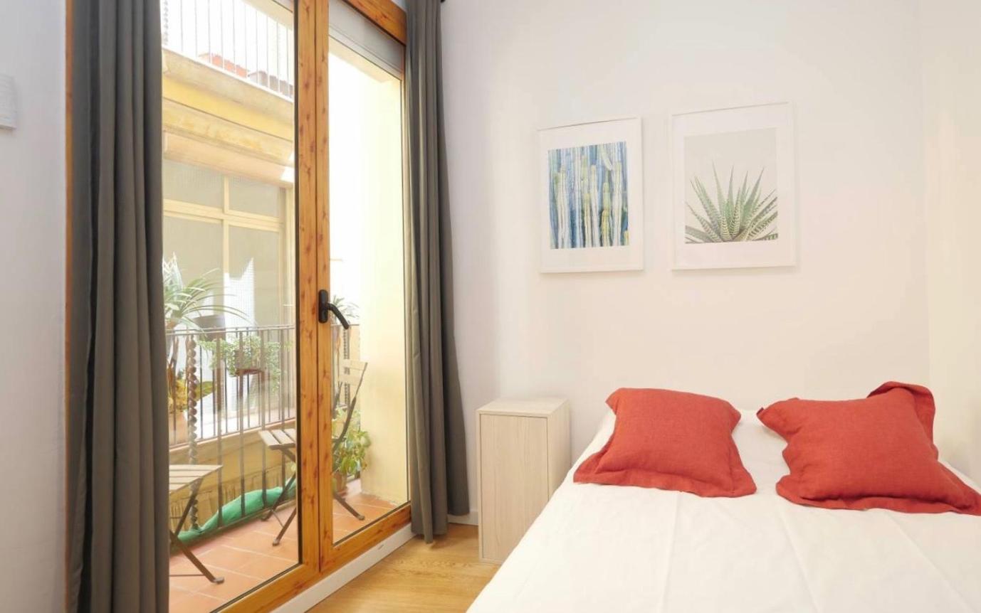 Unique Living Born Apartments & Studios Barcellona Esterno foto